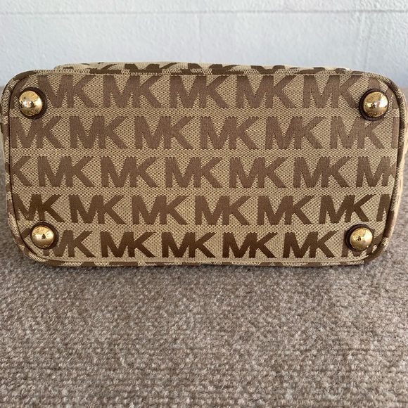 Michae Kors medium canvas tote bag - Picture 10 of 15